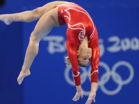 开云官方app入口-埃及提前终结悬念罗马，三笘薰成为关键先生，亚洲之光如何照亮欧联杯之夜