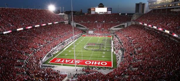 开云体育下载-赛道上的王者对决，拉塞尔关键制胜，梅赛德斯完胜哈斯车队