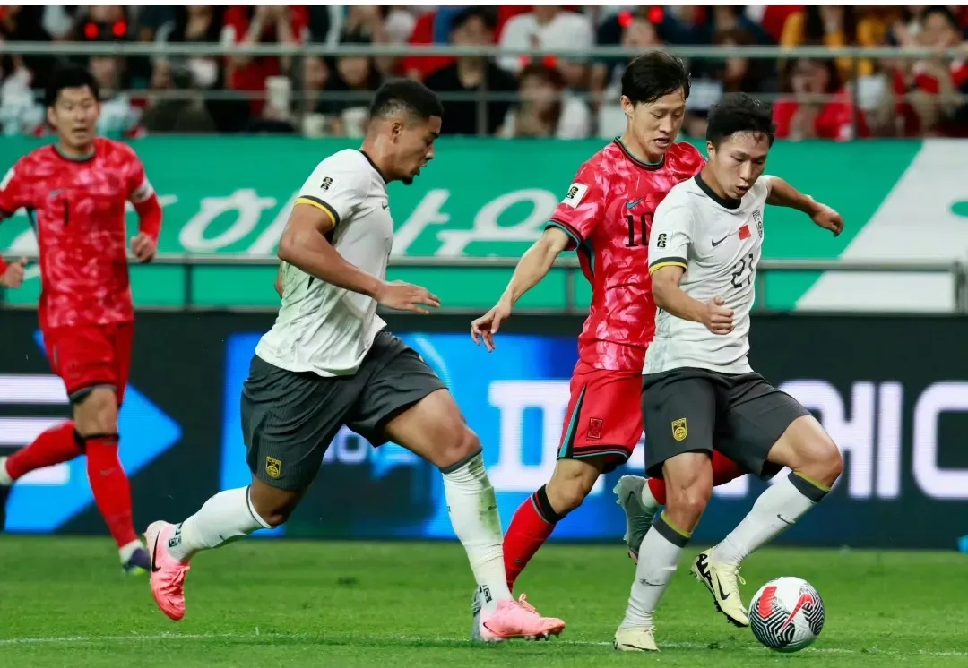 国际足球比赛中发生紧急变数 国际足球比赛中发生紧急变数