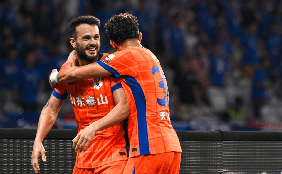 强队横扫!一场比赛中双方实力悬殊 强队横扫!一场比赛中双方实力悬殊