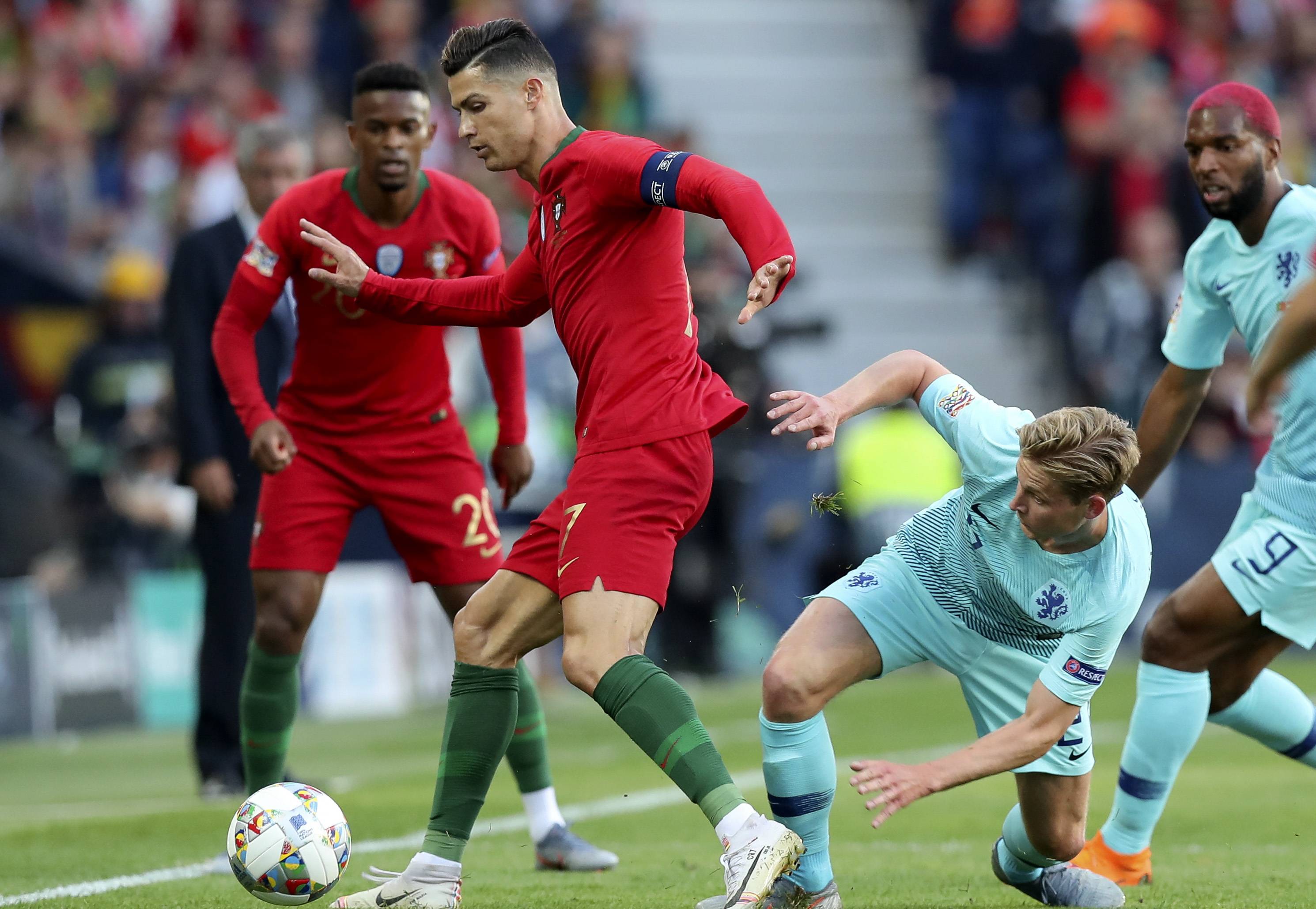 欧预赛强争夺激烈瑞典坐镇主场击败保加利亚的简单介绍 欧预赛强争夺激烈瑞典坐镇主场击败保加利亚的简单介绍