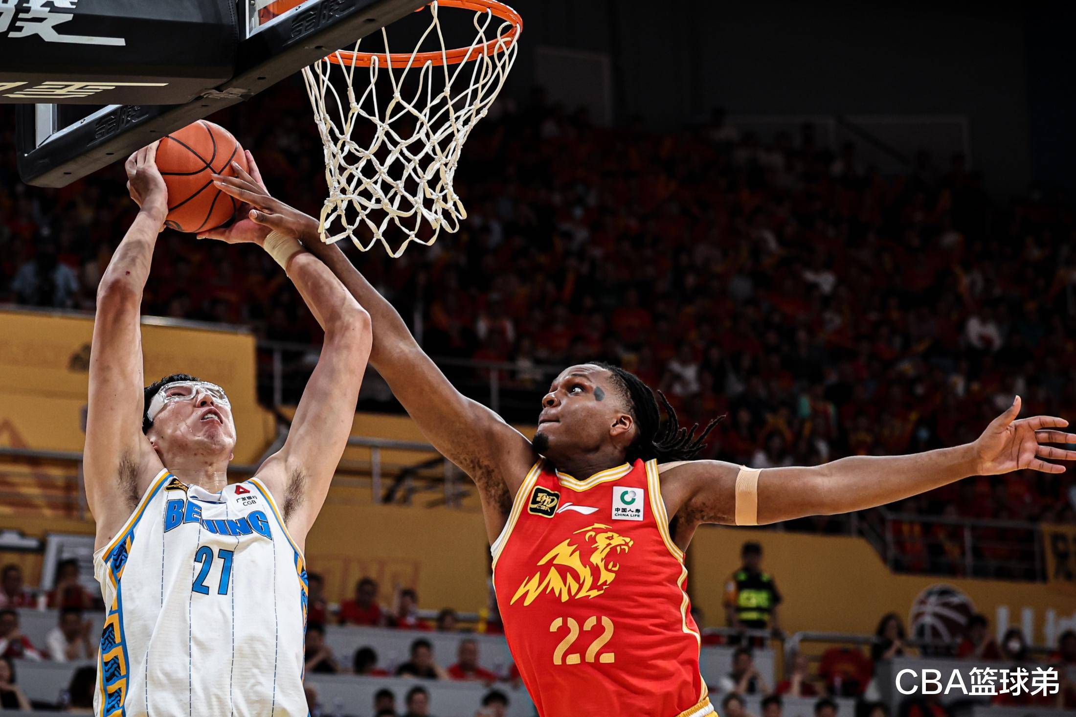 辽宁队主力受伤,面临严峻考验的简单介绍 辽宁队主力受伤,面临严峻考验的简单介绍