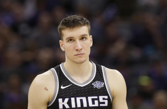 诺维奇绝杀获胜,保级希望重新点燃的简单介绍 诺维奇绝杀获胜,保级希望重新点燃的简单介绍