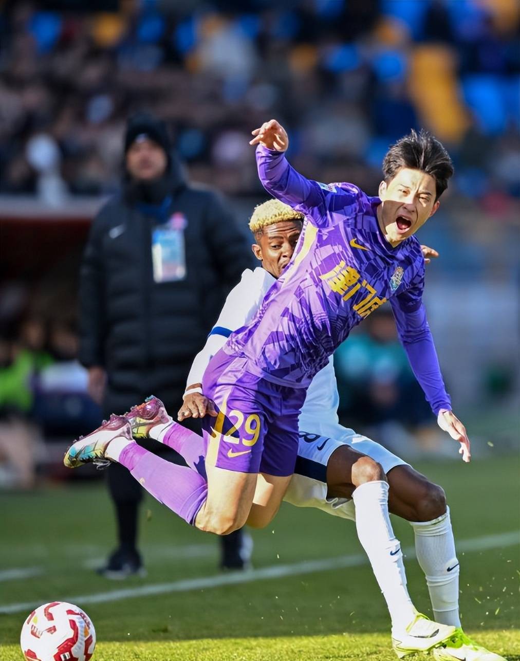 外援梅开二度,球队客场再获胜利的简单介绍 外援梅开二度,球队客场再获胜利的简单介绍