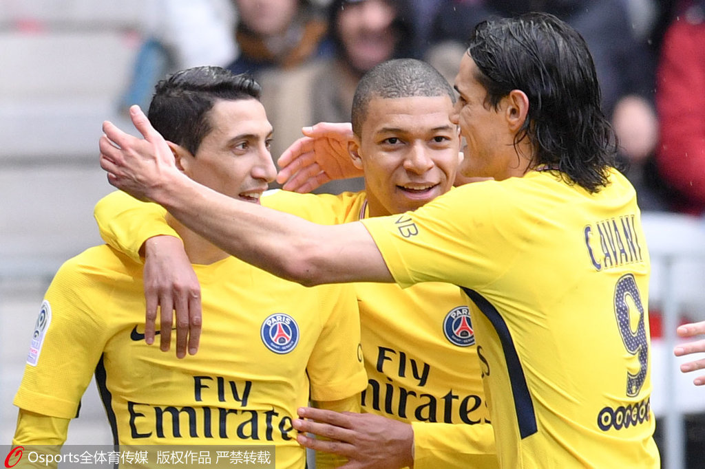 意大利血洗乌拉圭,迪马利亚统治全场的简单介绍 意大利血洗乌拉圭,迪马利亚统治全场的简单介绍