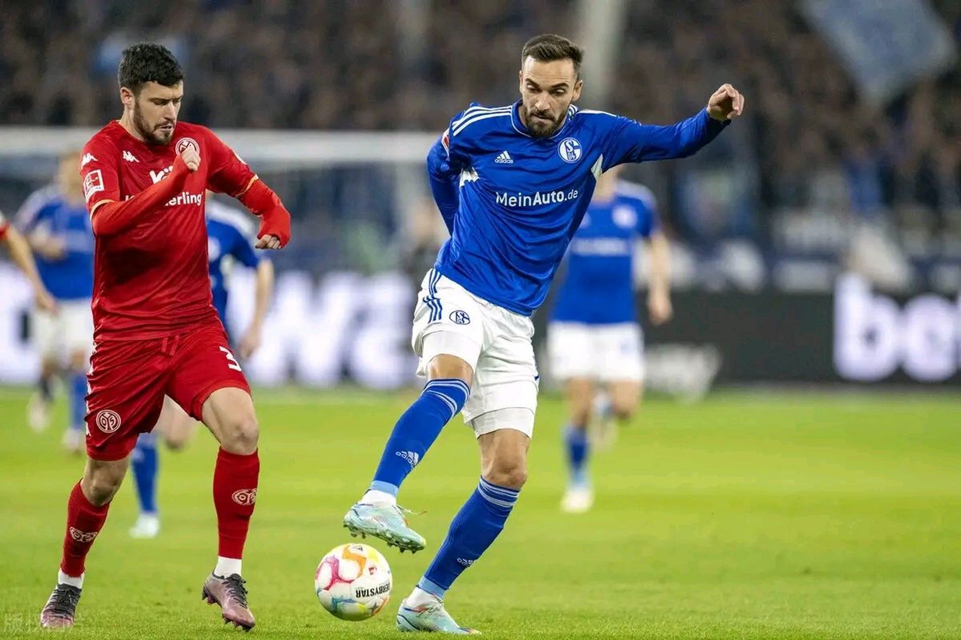 包含沙尔克遭遇连败,降级形势日益严峻的词条 包含沙尔克遭遇连败,降级形势日益严峻的词条