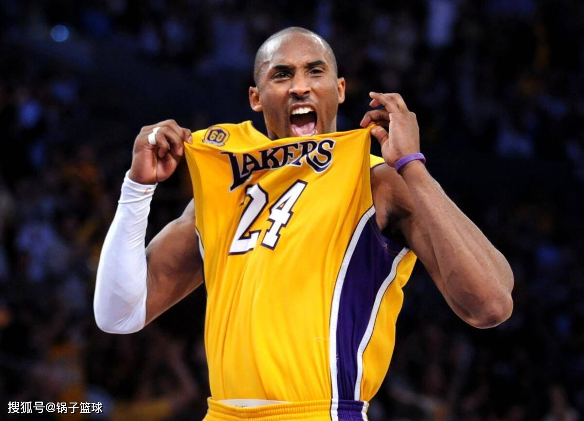 篮球明星表现抢眼,精湛技艺引发惊叹的简单介绍 篮球明星表现抢眼,精湛技艺引发惊叹的简单介绍