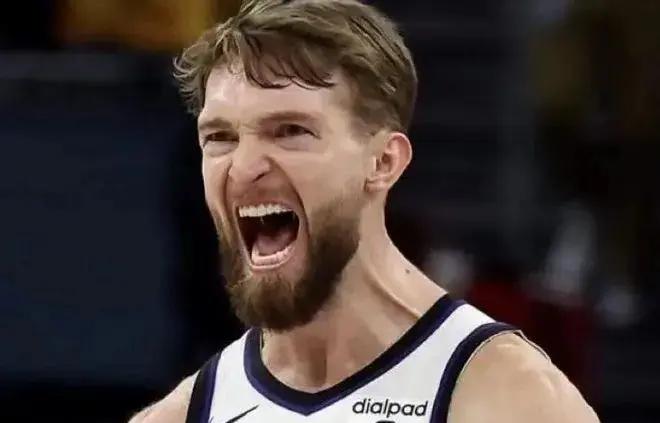 关于灰熊强势猛龙，萨博尼斯送出助攻的信息