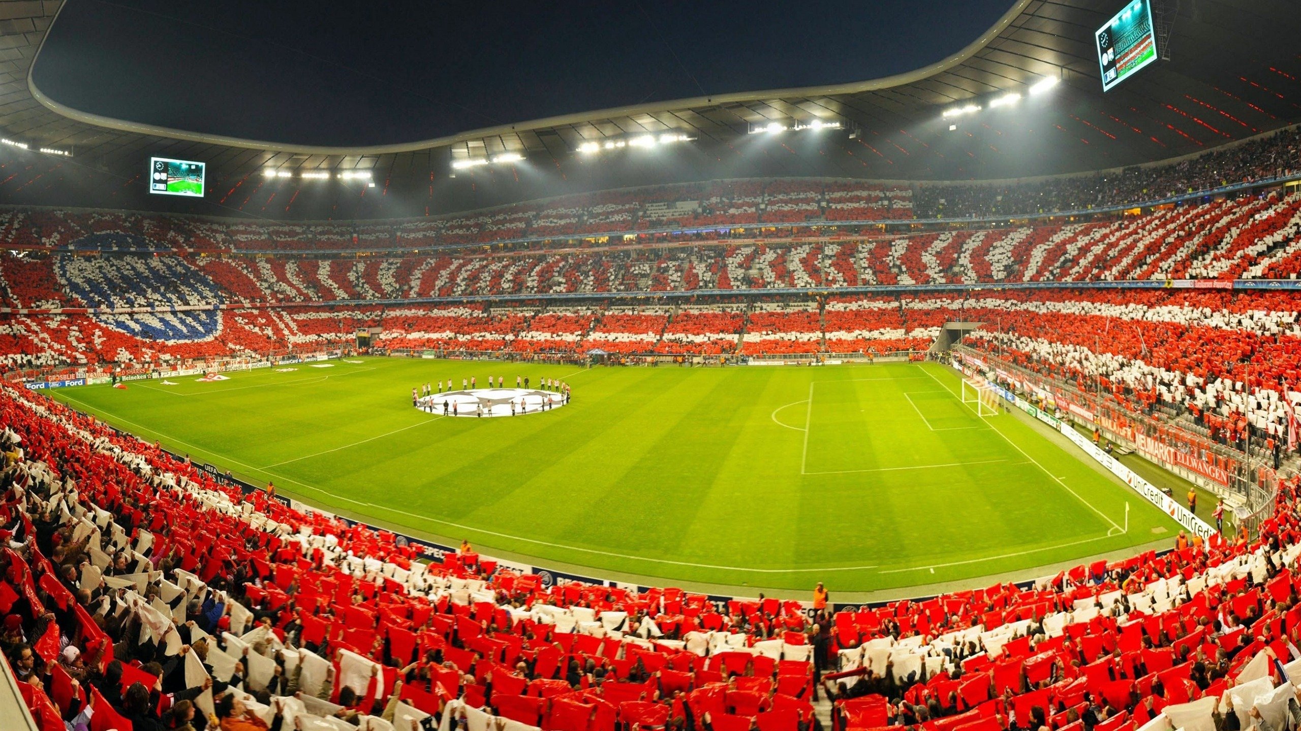 赛道上的心跳时刻，雷诺险胜威廉姆斯，塞恩斯刷新历史纪录