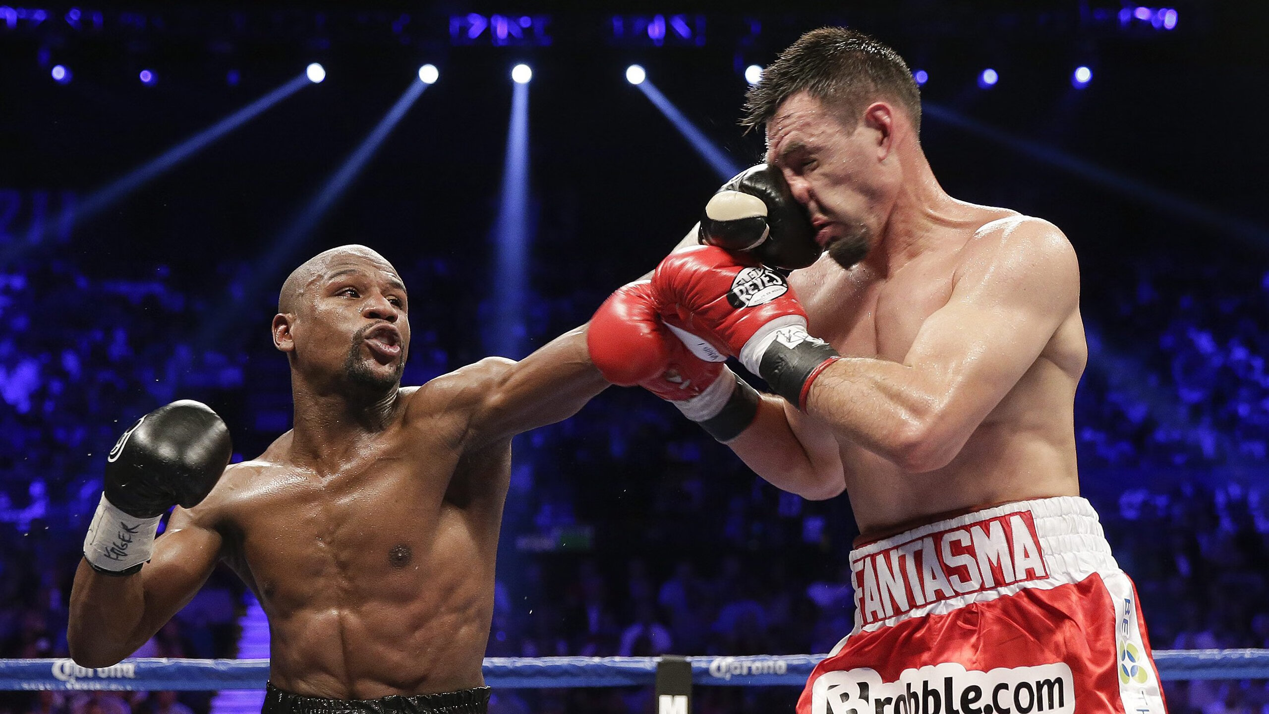 佩雷兹惊艳四座，梅赛德斯绝杀红牛车队—一场颠覆预期的赛道传奇